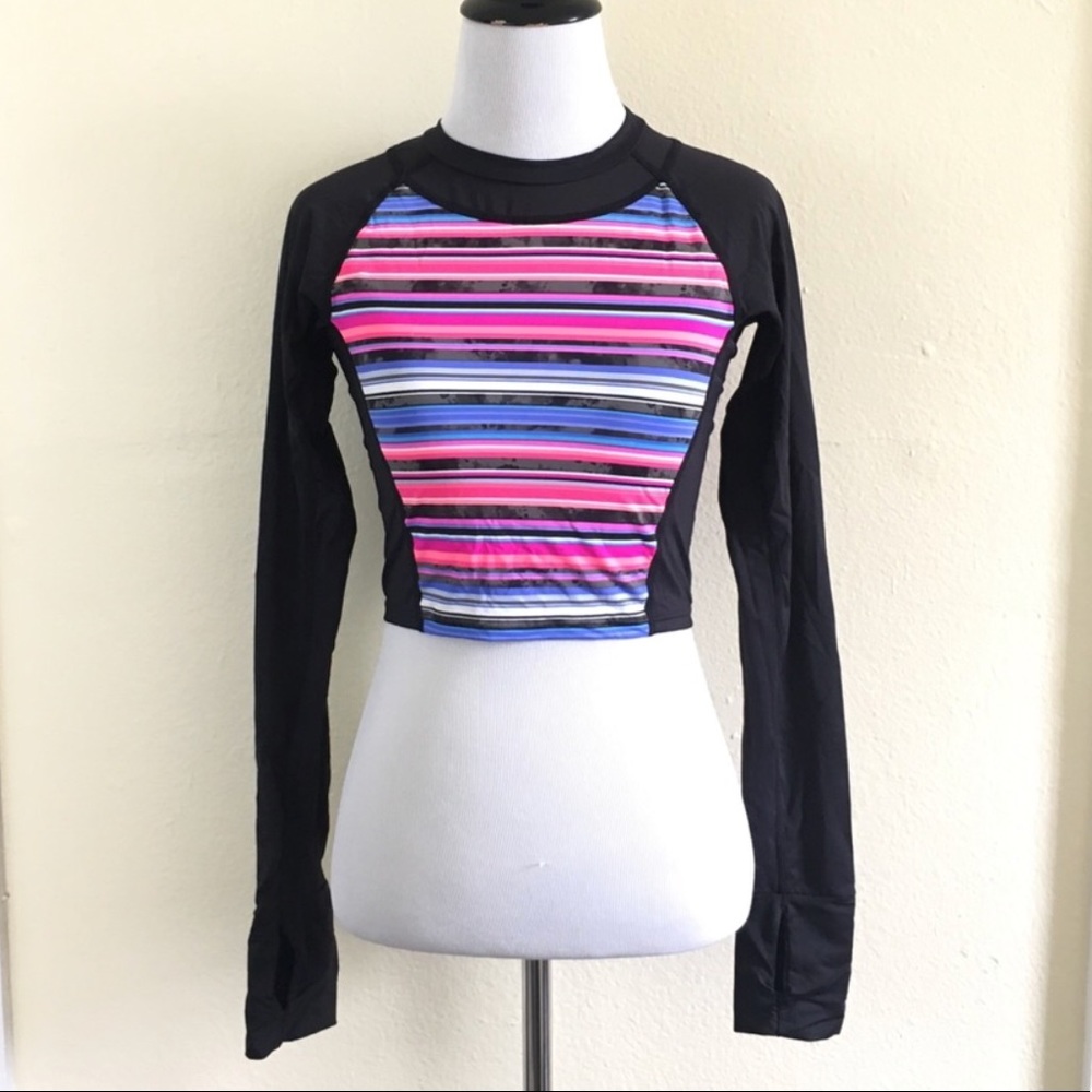 EUC OAKLEY RASH GUARD SPF 50+ & BREATHABLE FABRIC